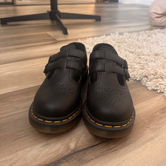Dr Martens Smooth Leather Mary Janes 8065 size 7 - Picture 3 of 4